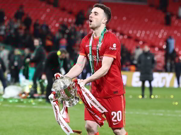 若塔于 2022 年 2 月随利物浦赢得了他的第一个奖杯。/ IMAGO/Sportimage